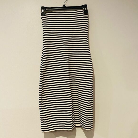 Nicole Miller Artelier Strapless Black/White Striped Sheath Dress Size Small - Picture 4 of 5